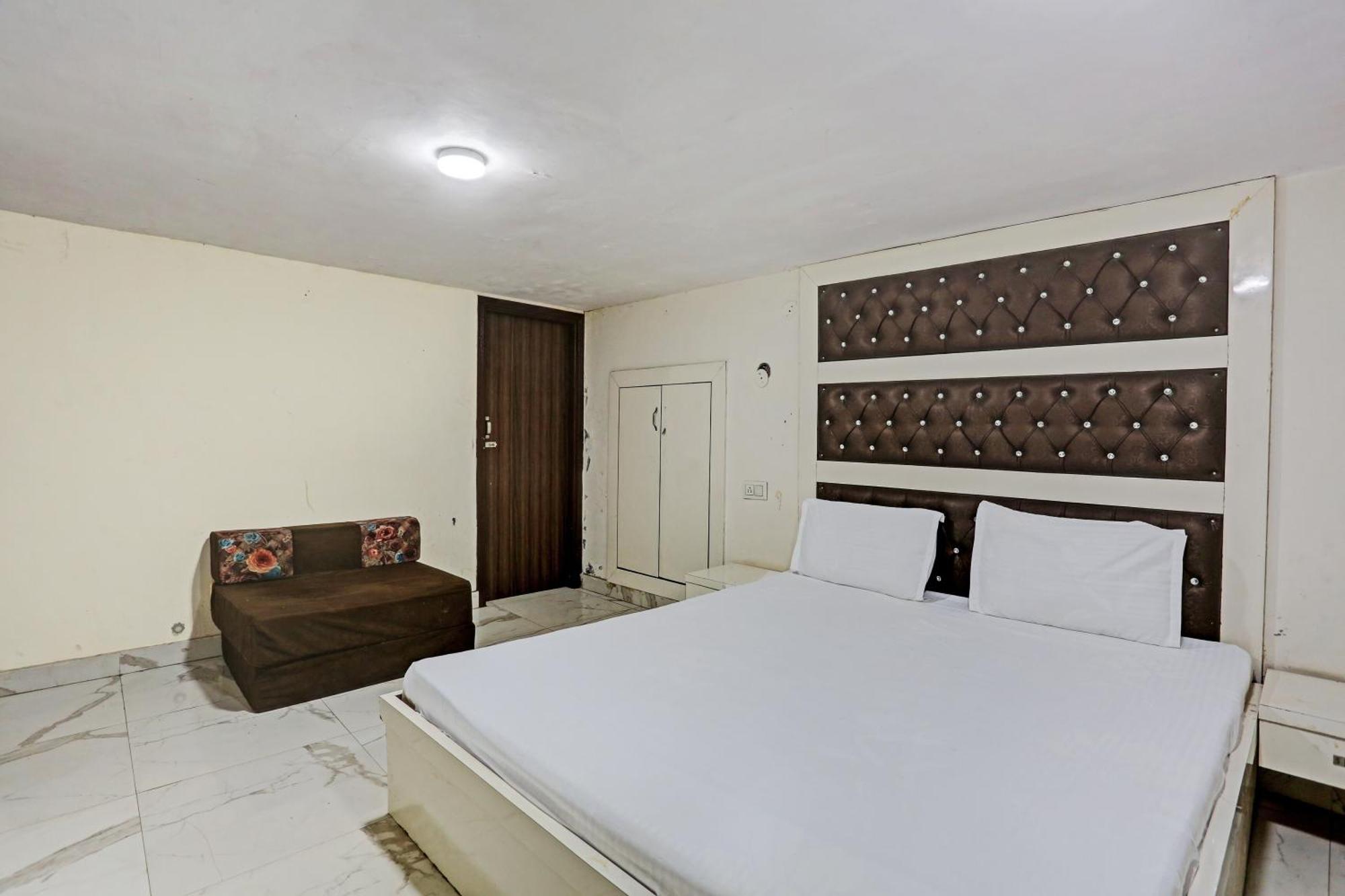 Hotel O Saffron Night Stay 阿姆利则 外观 照片